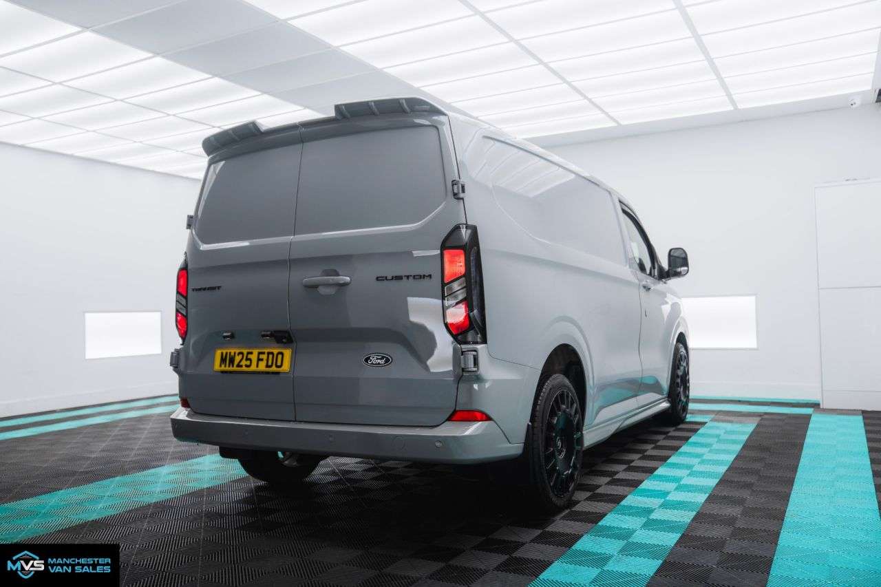 A 2025 FORD TRANSIT CUSTOM 2.0 320 SWB RS SPORT EDITION - AUTO - GREY MATTER - TOP SPEC A 2025 FORD TRANSIT CUSTOM 2.0 320 SWB RS SPORT EDITION - AUTO - GREY MATTER - TOP SPEC