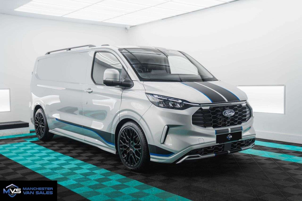 A 2024 FORD TRANSIT CUSTOM 2.0 300 SPORT 170 AUTO - TOP SPEC - UPGRADED ALLOY WHEELS A 2024 FORD TRANSIT CUSTOM 2.0 300 SPORT 170 AUTO - TOP SPEC - UPGRADED ALLOY WHEELS