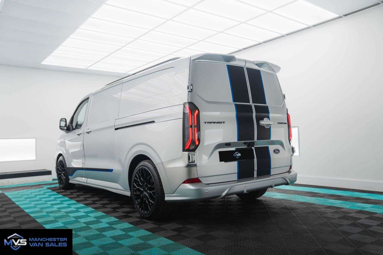 A 2024 FORD TRANSIT CUSTOM 2.0 300 SPORT 170 AUTO - TOP SPEC - UPGRADED ALLOY WHEELS A 2024 FORD TRANSIT CUSTOM 2.0 300 SPORT 170 AUTO - TOP SPEC - UPGRADED ALLOY WHEELS