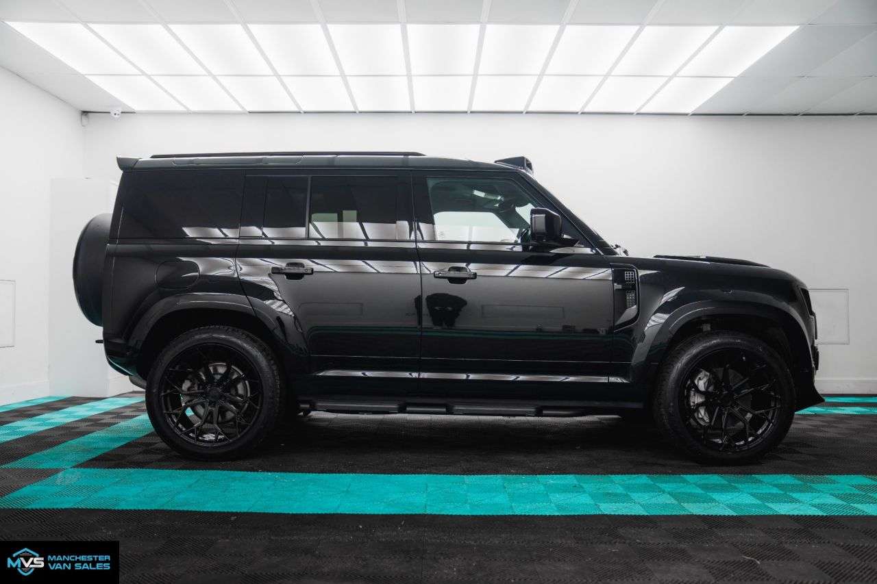 A 2023 LAND ROVER DEFENDER 3.0 D300 MHEV X-Dynamic HSE Hard Top 300BHP BLACK EDITION A 2023 LAND ROVER DEFENDER 3.0 D300 MHEV X-Dynamic HSE Hard Top 300BHP BLACK EDITION