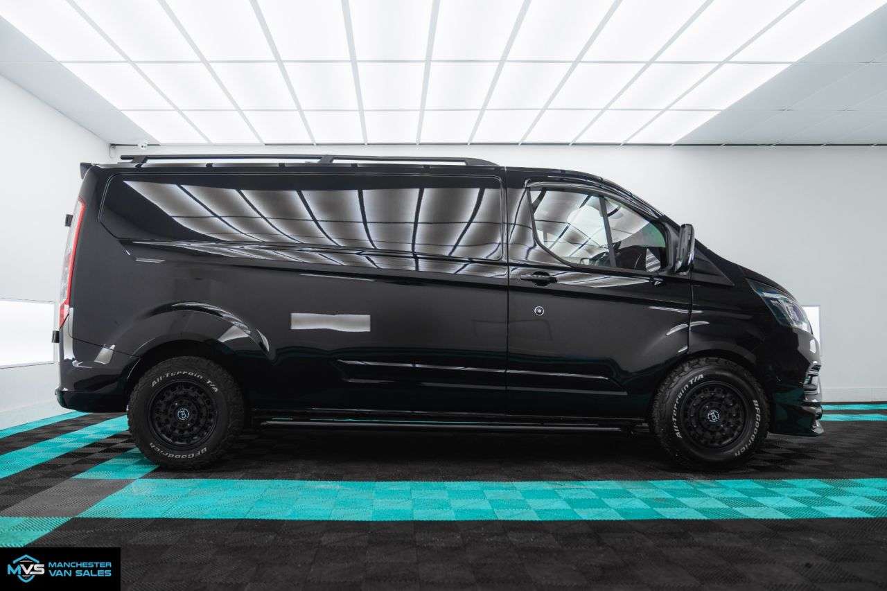 A 2021 FORD TRANSIT CUSTOM 2.0 300 LWB OFF ROAD BLACK EDITION / AUTO / NEW WET BELT WARRANTY - MOT - S A 2021 FORD TRANSIT CUSTOM 2.0 300 LWB OFF ROAD BLACK EDITION / AUTO / NEW WET BELT WARRANTY - MOT - S