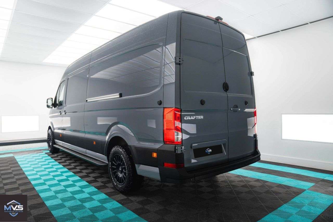 A 0 VOLKSWAGEN CRAFTER CR35 TDI 2.0 LWB FWD MCR EDITION 180 AUTO - PURE GREY A 0 VOLKSWAGEN CRAFTER CR35 TDI 2.0 LWB FWD MCR EDITION 180 AUTO - PURE GREY