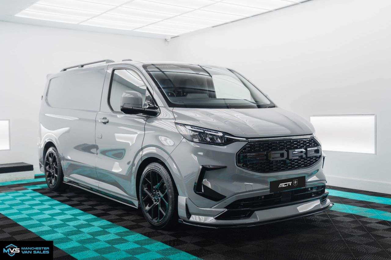 A 0 FORD TRANSIT CUSTOM 2.0 320 SWB MCR SPORTS EDITION AUTO - GREY MATTER A 0 FORD TRANSIT CUSTOM 2.0 320 SWB MCR SPORTS EDITION AUTO - GREY MATTER