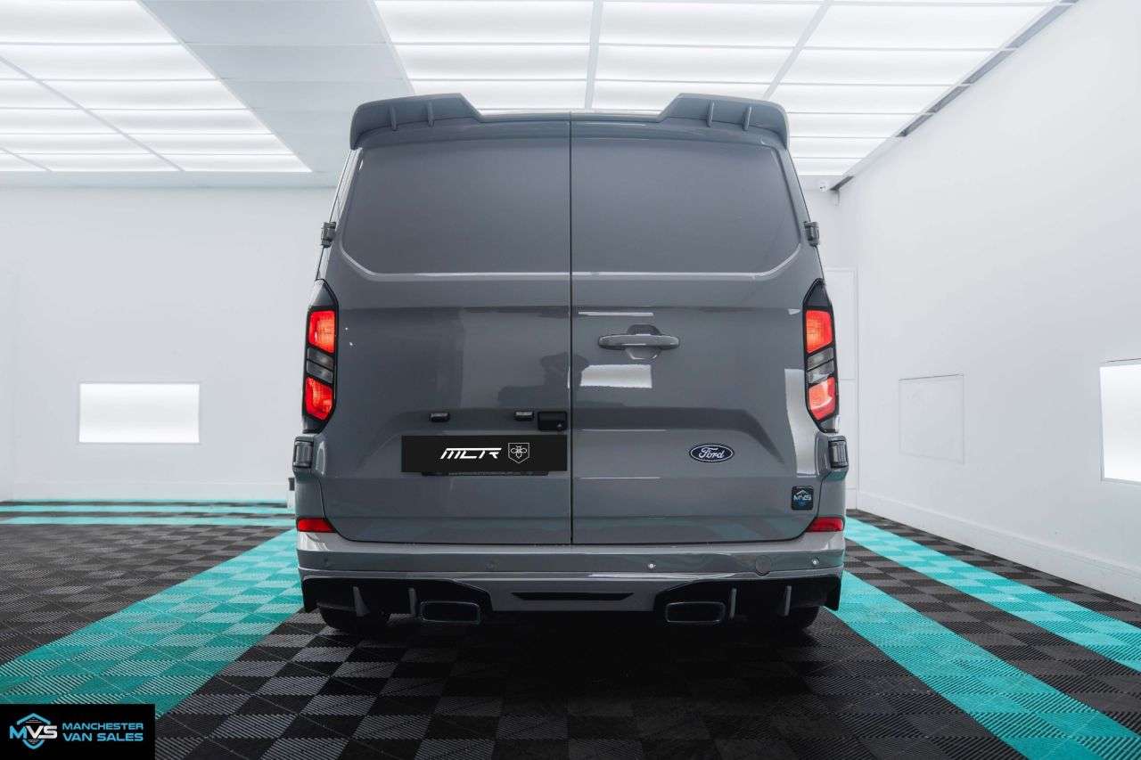 A 0 FORD TRANSIT CUSTOM 2.0 320 SWB MCR SPORTS EDITION AUTO - GREY MATTER A 0 FORD TRANSIT CUSTOM 2.0 320 SWB MCR SPORTS EDITION AUTO - GREY MATTER