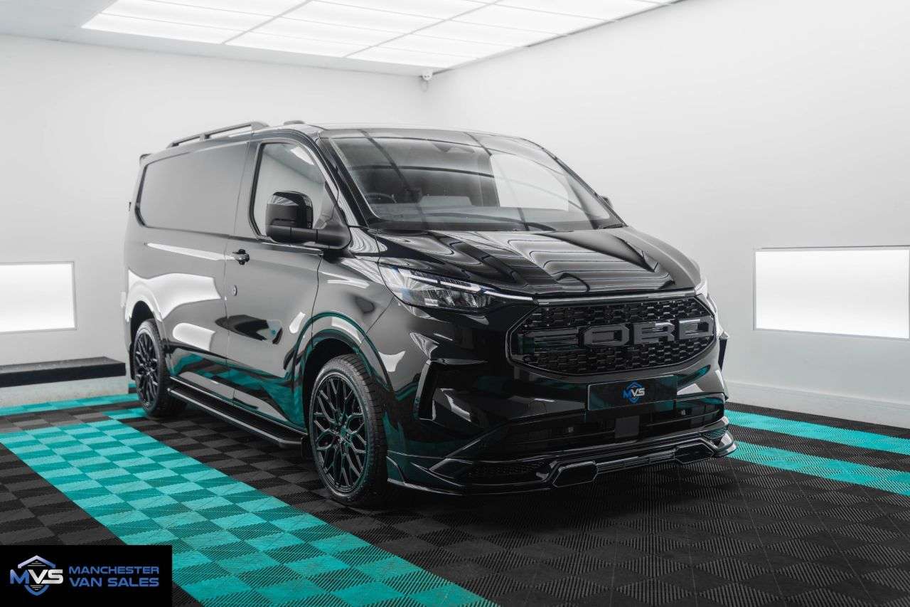 A 2025 FORD TRANSIT CUSTOM 2.0 320 SWB HALO X SPORTS EDITION AUTO - BLACK EDITION A 2025 FORD TRANSIT CUSTOM 2.0 320 SWB HALO X SPORTS EDITION AUTO - BLACK EDITION