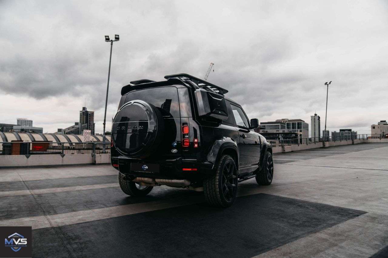 A 2024 LAND ROVER DEFENDER 90 3.0 Hard Top 250bhp Auto 3SEATS MCR WIDE ARCH BLACK EDITION A 2024 LAND ROVER DEFENDER 90 3.0 Hard Top 250bhp Auto 3SEATS MCR WIDE ARCH BLACK EDITION