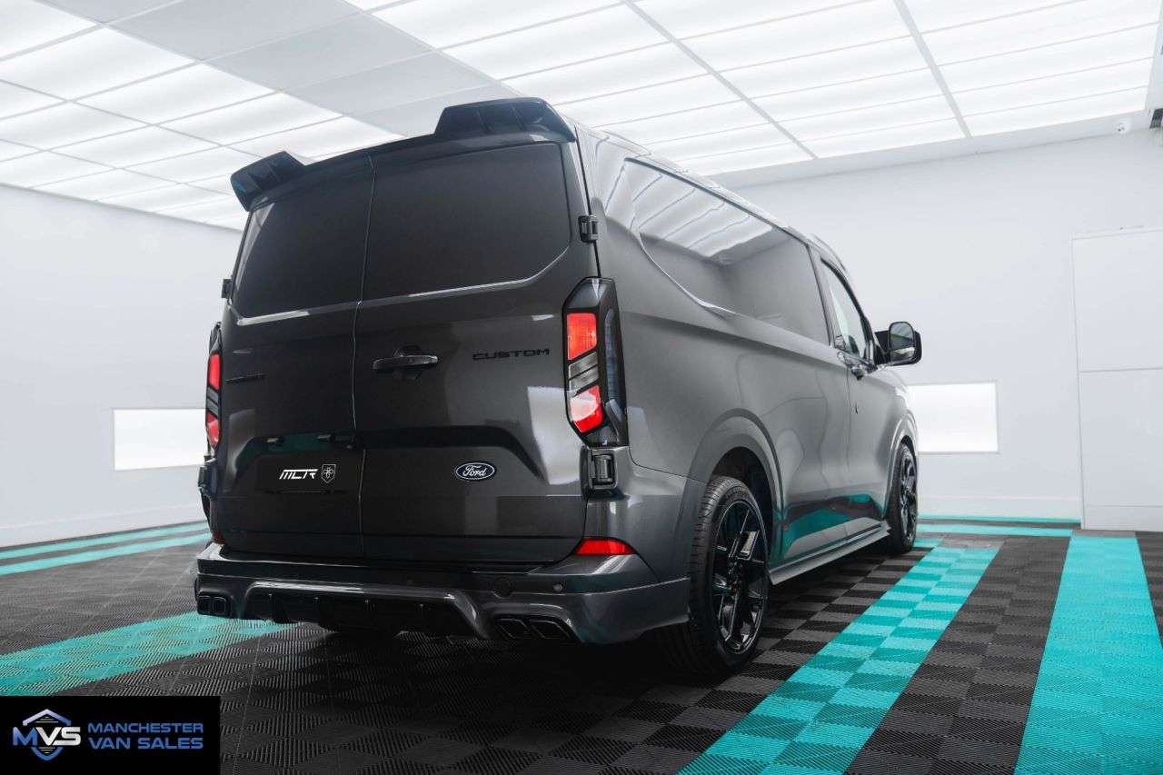 A 2024 FORD TRANSIT CUSTOM 2.0 300 SWB MCR SPORTS EDITION AUTO - BLACK EDITION LEATHER A 2024 FORD TRANSIT CUSTOM 2.0 300 SWB MCR SPORTS EDITION AUTO - BLACK EDITION LEATHER