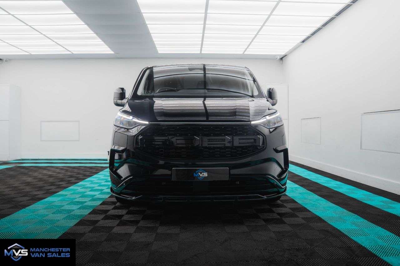 A 2025 FORD TRANSIT CUSTOM 2.5 320 PHEV MATRIX X SPORT EDITION 232BHP AUTO - ALLOYS A 2025 FORD TRANSIT CUSTOM 2.5 320 PHEV MATRIX X SPORT EDITION 232BHP AUTO - ALLOYS
