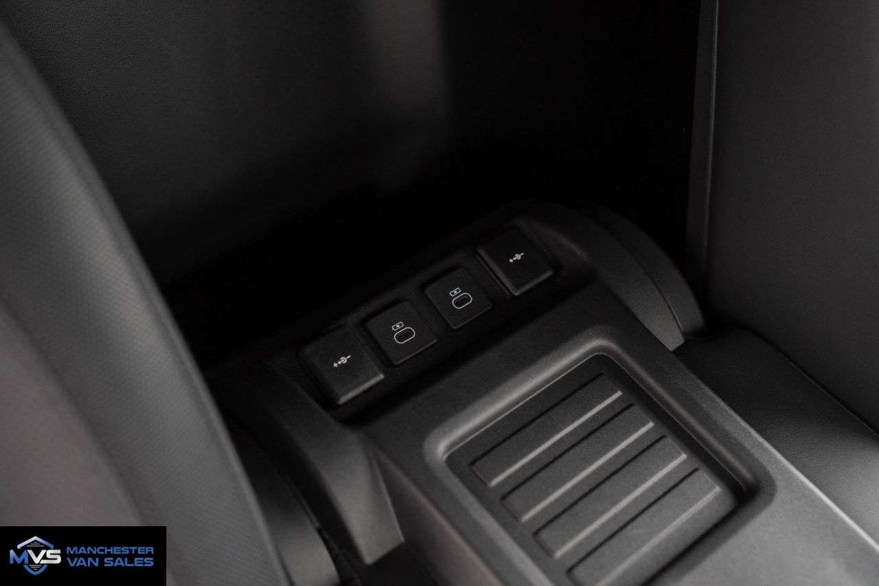 2025 LAND ROVER DEFENDER 2025 LAND ROVER DEFENDER