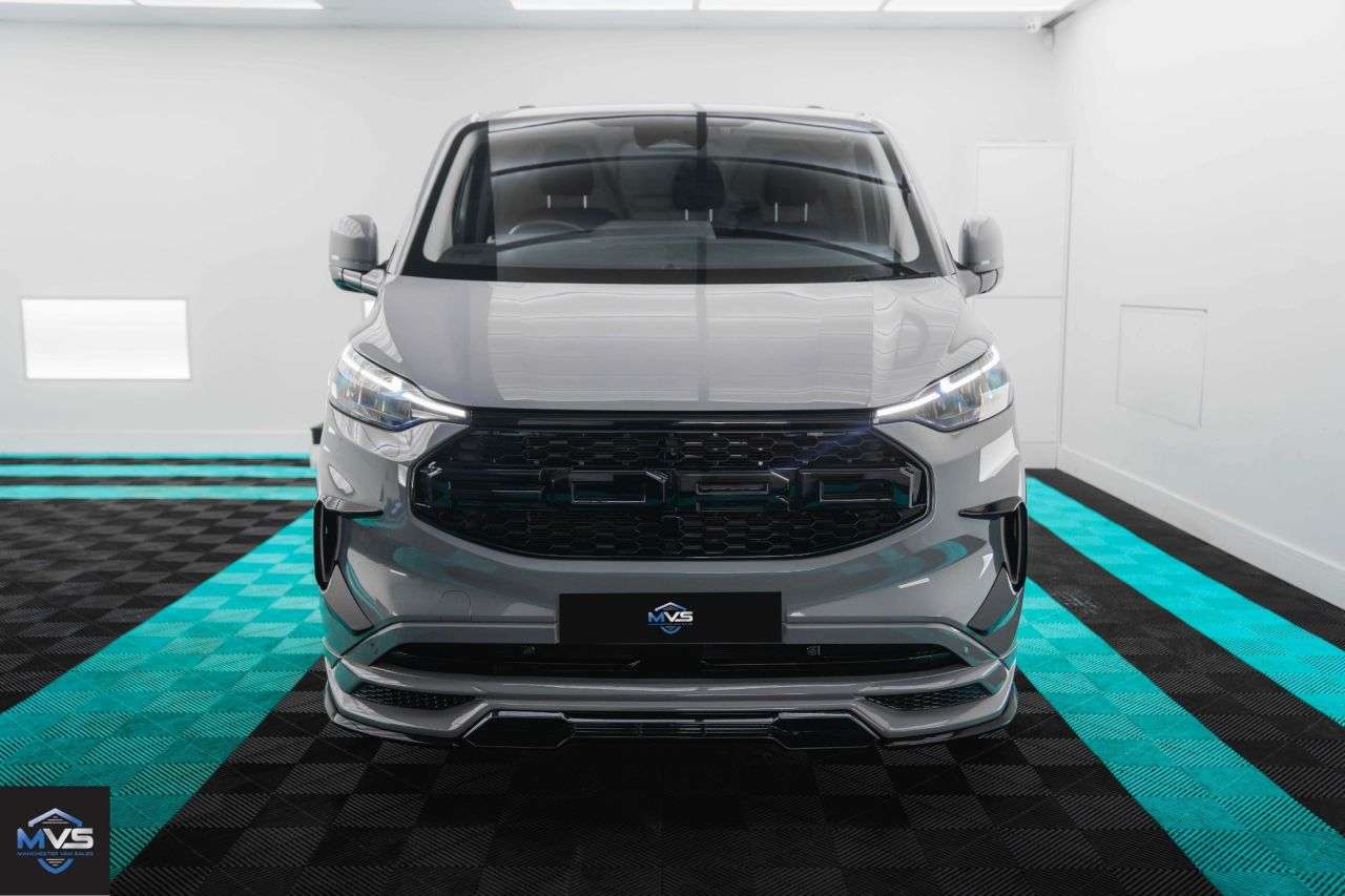 A 2025 FORD TRANSIT CUSTOM 2.0 320 SWB MCR SPORTS EDITION AUTO - GREY MATTER - TOP SPEC A 2025 FORD TRANSIT CUSTOM 2.0 320 SWB MCR SPORTS EDITION AUTO - GREY MATTER - TOP SPEC