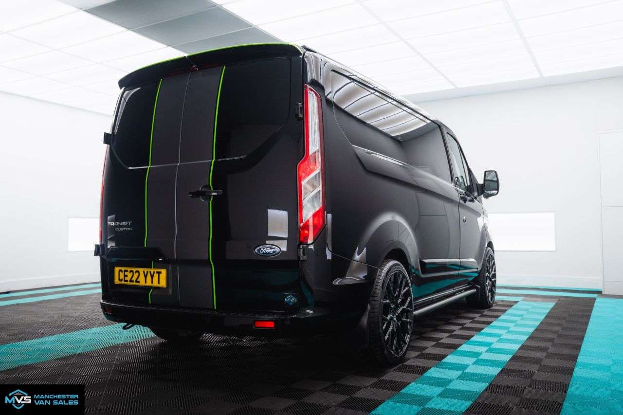 A 2022 FORD TRANSIT CUSTOM 2.0 SWB RS SPORT EDITION 170BHP AUTO - LEATHER SEATS - ALLOYS WETBELT CHANG A 2022 FORD TRANSIT CUSTOM 2.0 SWB RS SPORT EDITION 170BHP AUTO - LEATHER SEATS - ALLOYS WETBELT CHANG