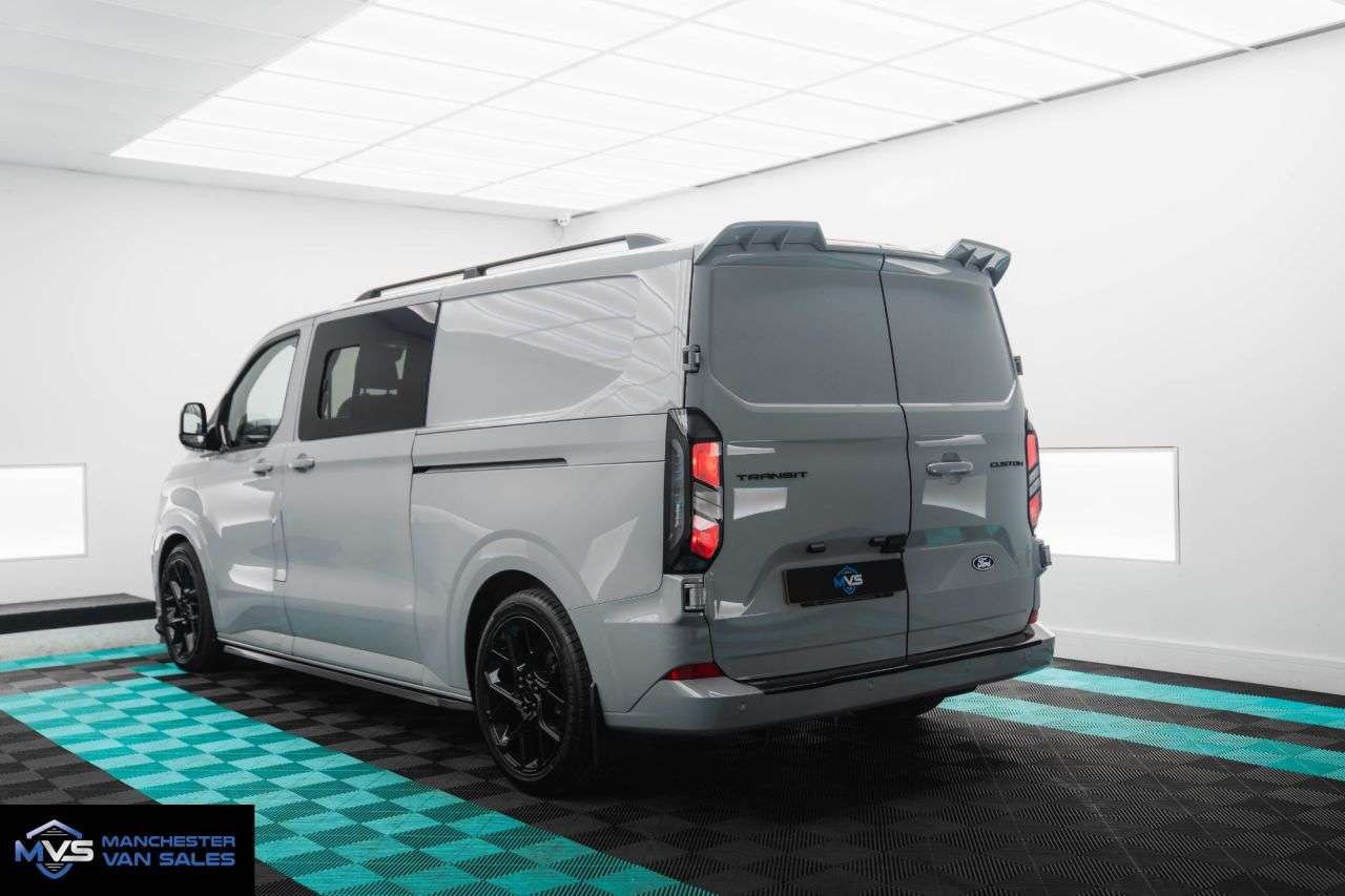 A 2025 FORD TRANSIT CUSTOM 2.0 320 LWB HALO X SPORT EDITION AUTO - GREY MATTER - 6 SEATS A 2025 FORD TRANSIT CUSTOM 2.0 320 LWB HALO X SPORT EDITION AUTO - GREY MATTER - 6 SEATS
