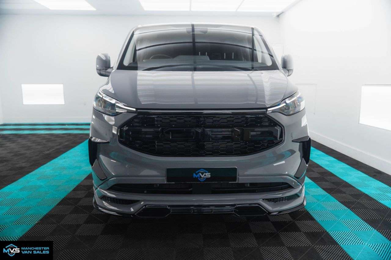 A 2025 FORD TRANSIT CUSTOM 2.0 320 HALO X SPORT EDITION AUTO - GREY MATTER - 6 SEATS A 2025 FORD TRANSIT CUSTOM 2.0 320 HALO X SPORT EDITION AUTO - GREY MATTER - 6 SEATS