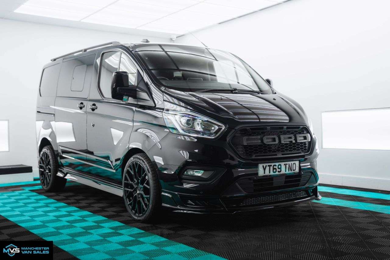 A 2019 FORD TRANSIT CUSTOM 2.0 320 SWB RS SPORT EDITION DCAB - 6 SEATS - 20" ALLOYS - TOP SPEC FINANCE A 2019 FORD TRANSIT CUSTOM 2.0 320 SWB RS SPORT EDITION DCAB - 6 SEATS - 20" ALLOYS - TOP SPEC FINANCE
