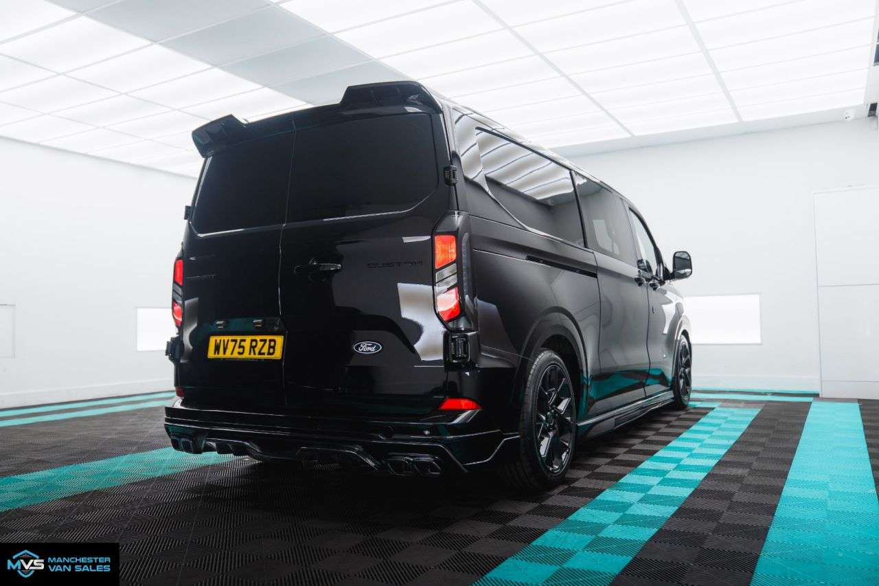 A 2025 FORD TRANSIT CUSTOM 2.0 320 LWB MCR SPORT EDITION AUTO - 20' ALLOYS - TOP SPEC A 2025 FORD TRANSIT CUSTOM 2.0 320 LWB MCR SPORT EDITION AUTO - 20' ALLOYS - TOP SPEC
