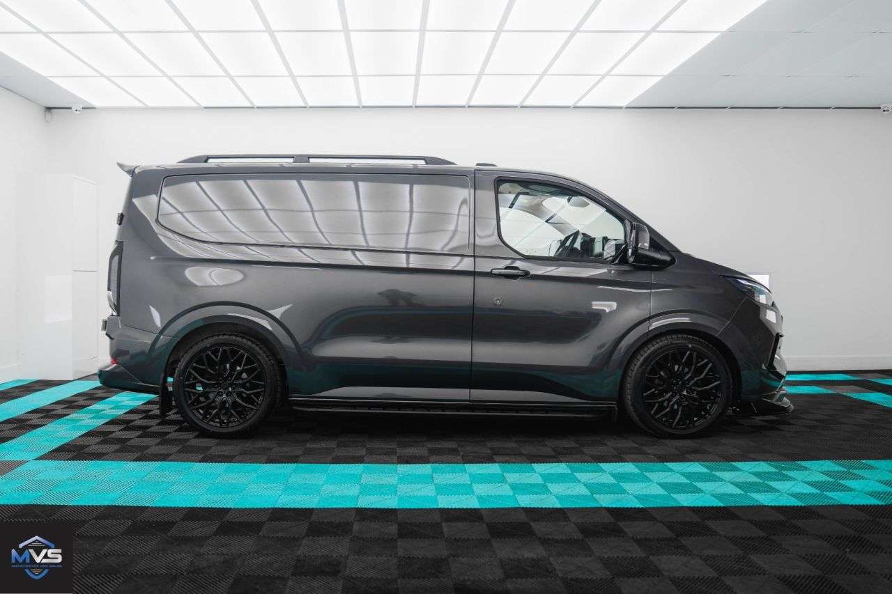 A 2024 FORD TRANSIT CUSTOM 2.5 320 SWB HALO X SPORT EDITION 232BHP AUTO - 1 AVAILABLE A 2024 FORD TRANSIT CUSTOM 2.5 320 SWB HALO X SPORT EDITION 232BHP AUTO - 1 AVAILABLE