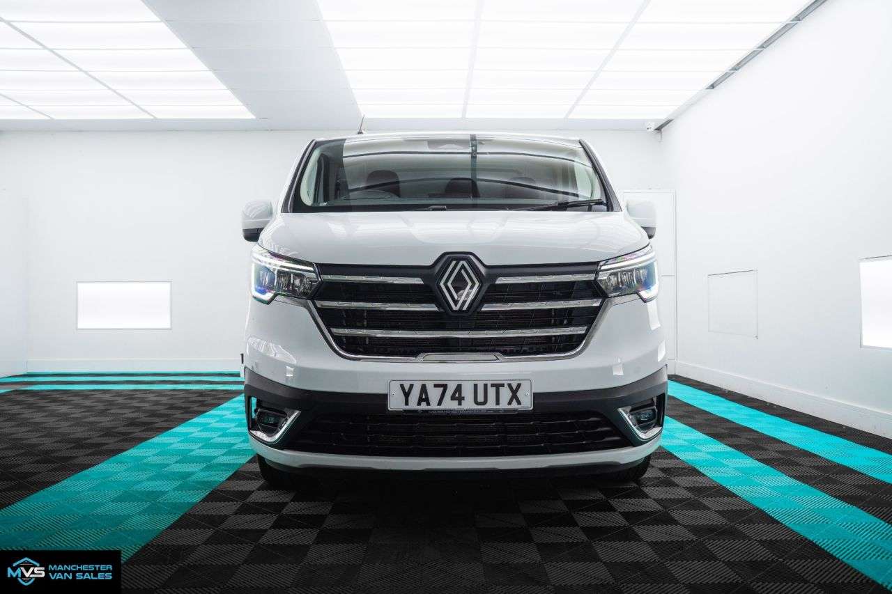 A 2024 RENAULT TRAFIC 2.0 dCi Blue LL30 Extra LWB 130BHP - TOP SPEC - FINANCE / LEASE A 2024 RENAULT TRAFIC 2.0 dCi Blue LL30 Extra LWB 130BHP - TOP SPEC - FINANCE / LEASE
