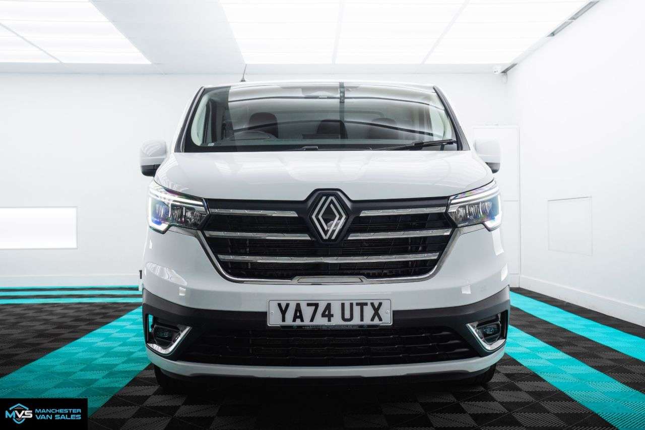 2024 RENAULT TRAFIC 2024 RENAULT TRAFIC