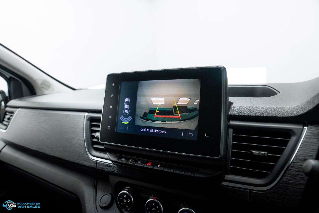 2024 RENAULT TRAFIC 2024 RENAULT TRAFIC