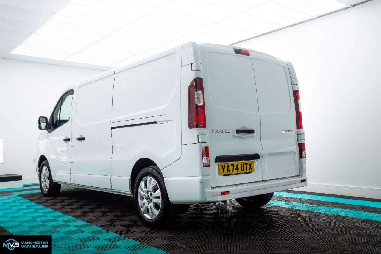 2024 RENAULT TRAFIC 2024 RENAULT TRAFIC