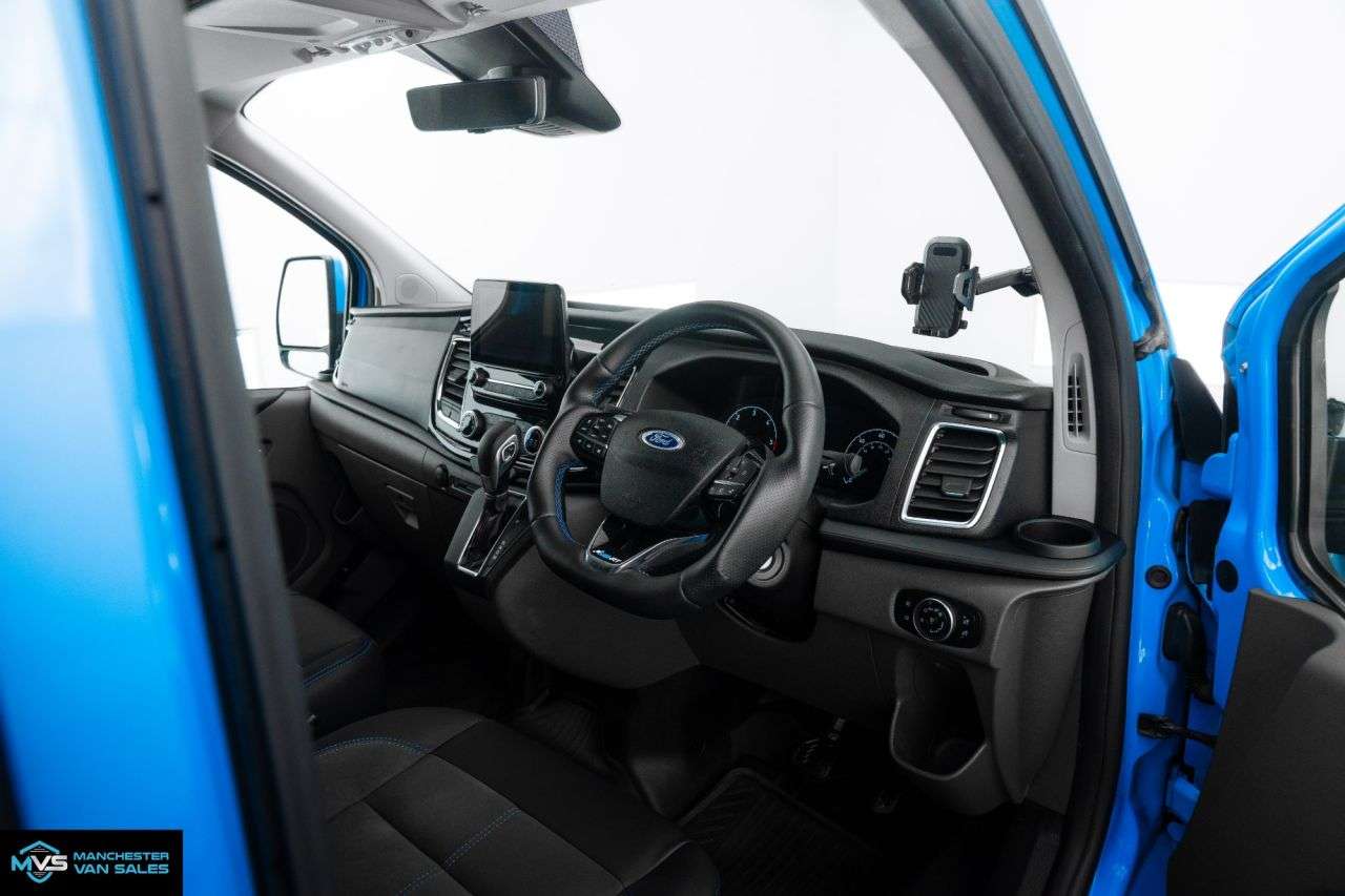 A 2023 FORD TRANSIT CUSTOM 2.0 320 SWB MS-RT 170BHP AUTO - ALCANTARA SEATS - TOP SPEC FINANCE WITH BAL A 2023 FORD TRANSIT CUSTOM 2.0 320 SWB MS-RT 170BHP AUTO - ALCANTARA SEATS - TOP SPEC FINANCE WITH BAL