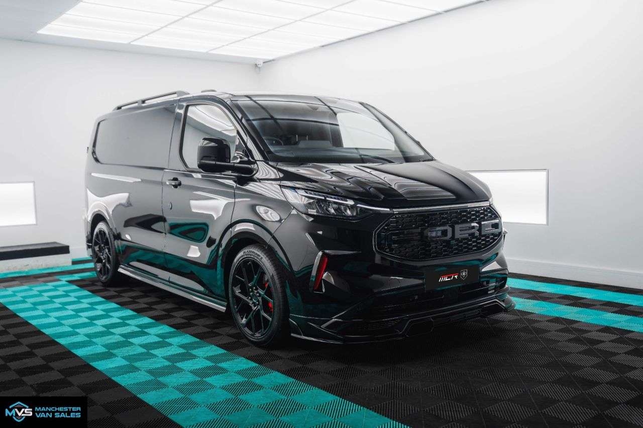 A 2026 FORD TRANSIT CUSTOM 2.0 320 SWB MCR SPORTS EDITION AUTO - BLACK EDITION - TOP SPEC A 2026 FORD TRANSIT CUSTOM 2.0 320 SWB MCR SPORTS EDITION AUTO - BLACK EDITION - TOP SPEC