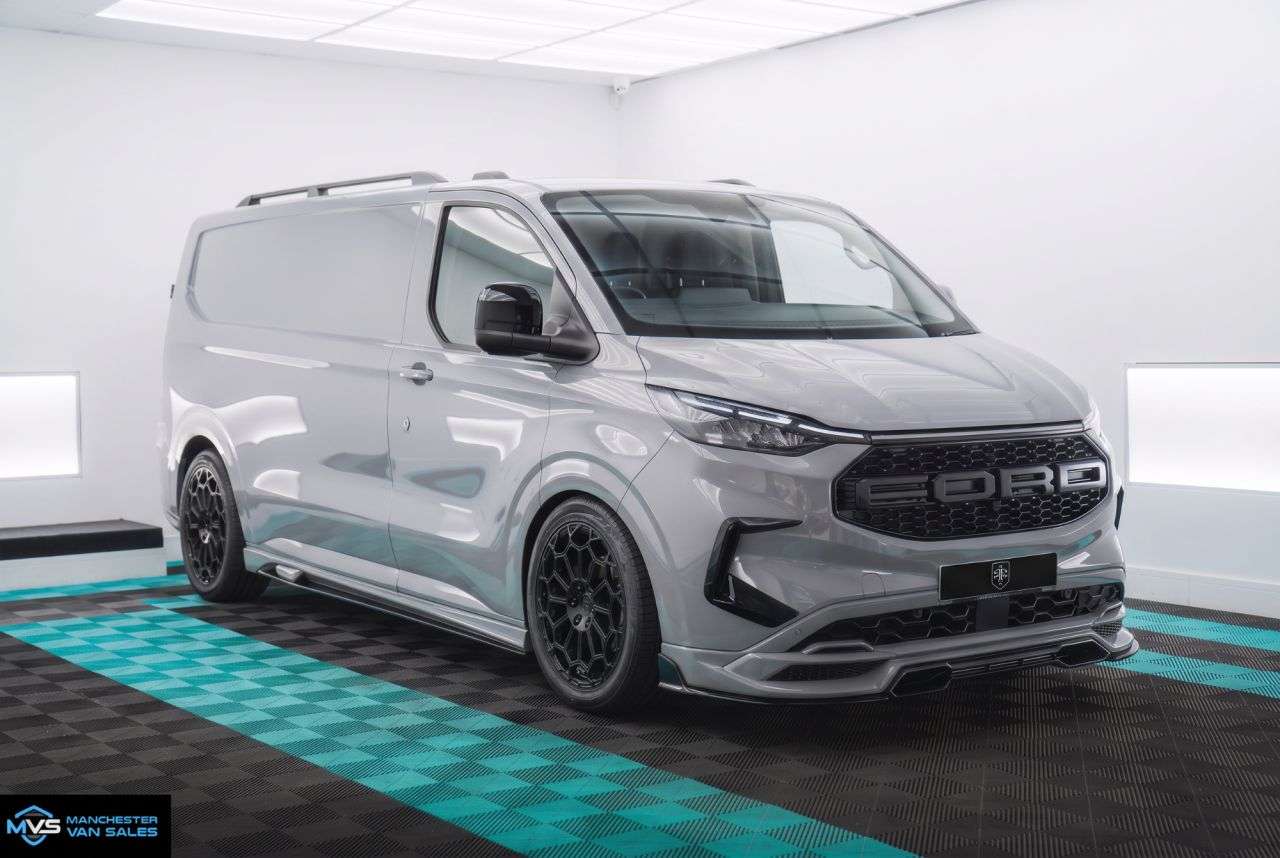 A 2025 FORD TRANSIT CUSTOM 2.0 320 LWB MCR SPORT EDITION 170BHP AUTO - GREY MATTER A 2025 FORD TRANSIT CUSTOM 2.0 320 LWB MCR SPORT EDITION 170BHP AUTO - GREY MATTER