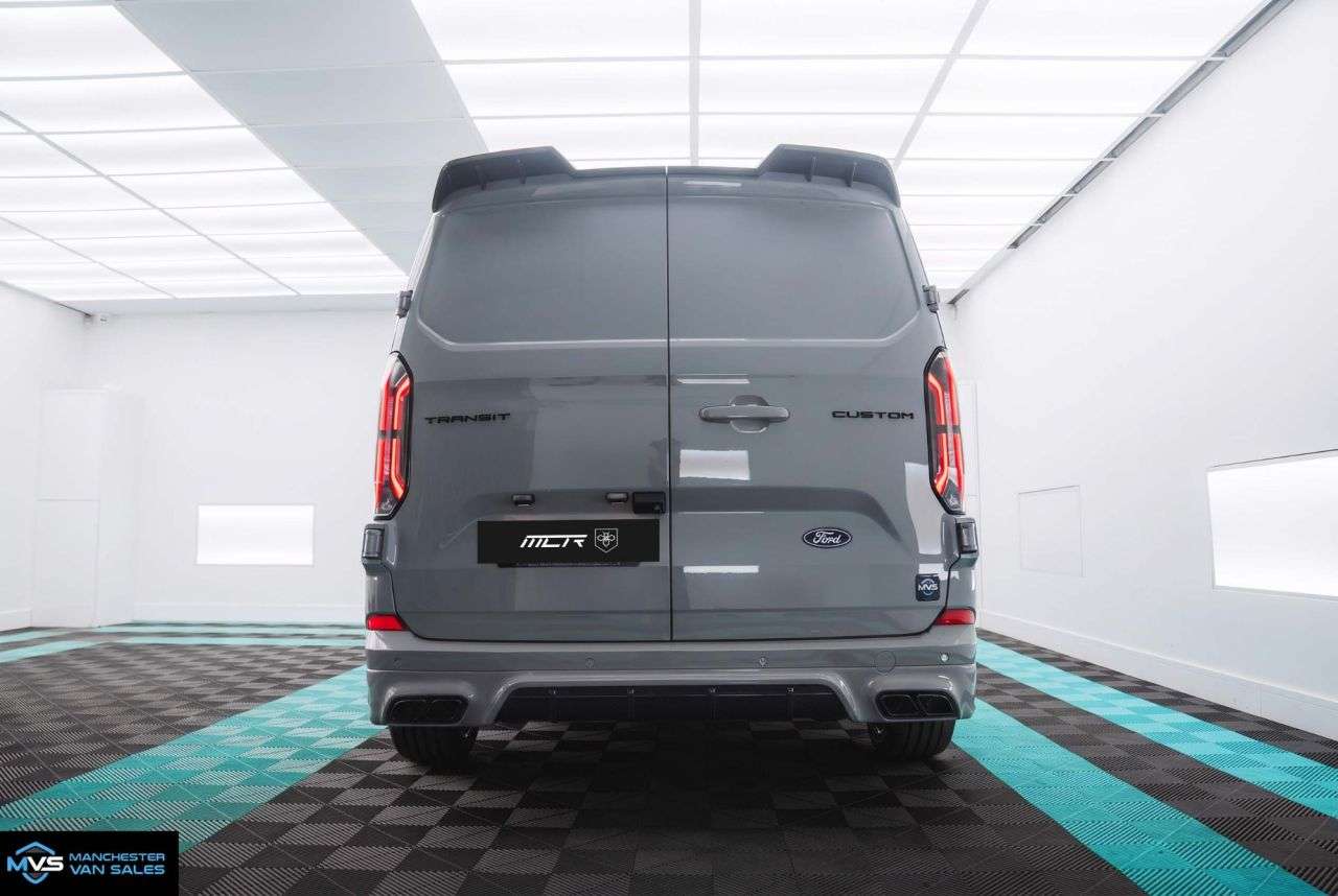 A 2025 FORD TRANSIT CUSTOM 2.0 320 LWB MCR SPORT EDITION 170BHP AUTO - GREY MATTER A 2025 FORD TRANSIT CUSTOM 2.0 320 LWB MCR SPORT EDITION 170BHP AUTO - GREY MATTER