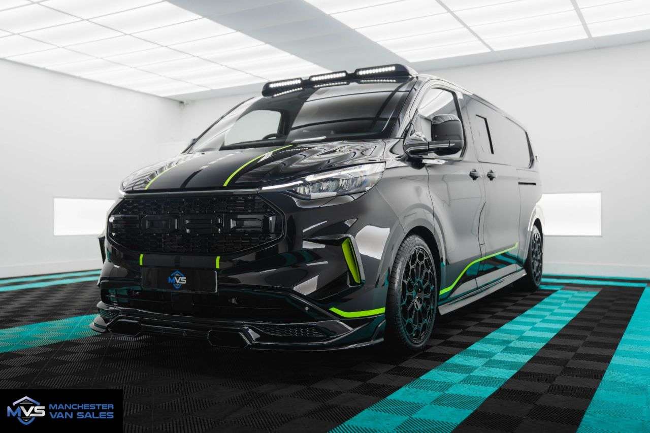 A 2026 FORD TRANSIT CUSTOM 2.0 320 LWB VENOM X 170BHP AUTO - LEATHER SEATS - LIGHTPOD A 2026 FORD TRANSIT CUSTOM 2.0 320 LWB VENOM X 170BHP AUTO - LEATHER SEATS - LIGHTPOD