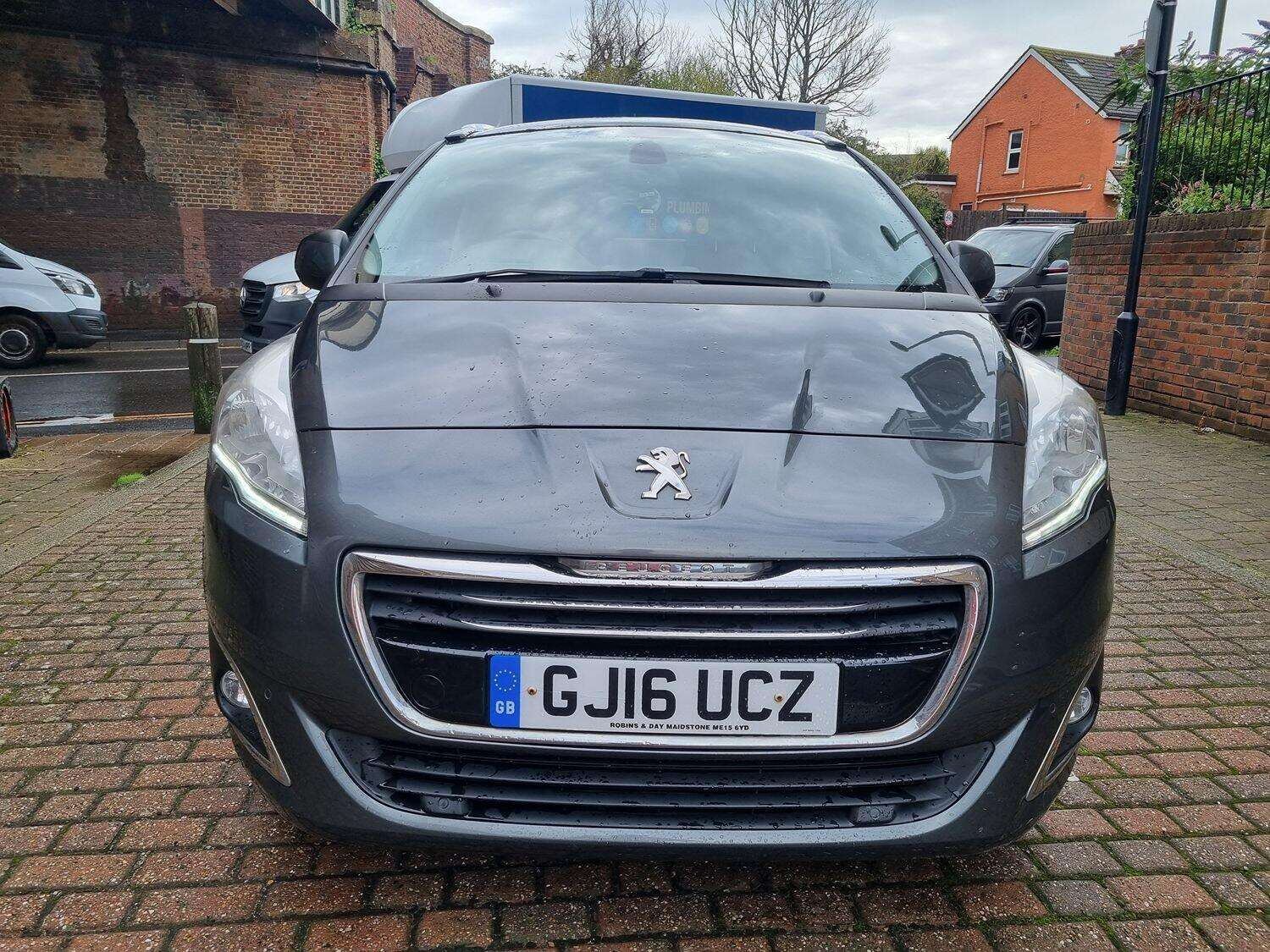 2016 PEUGEOT 5008 2016 PEUGEOT 5008