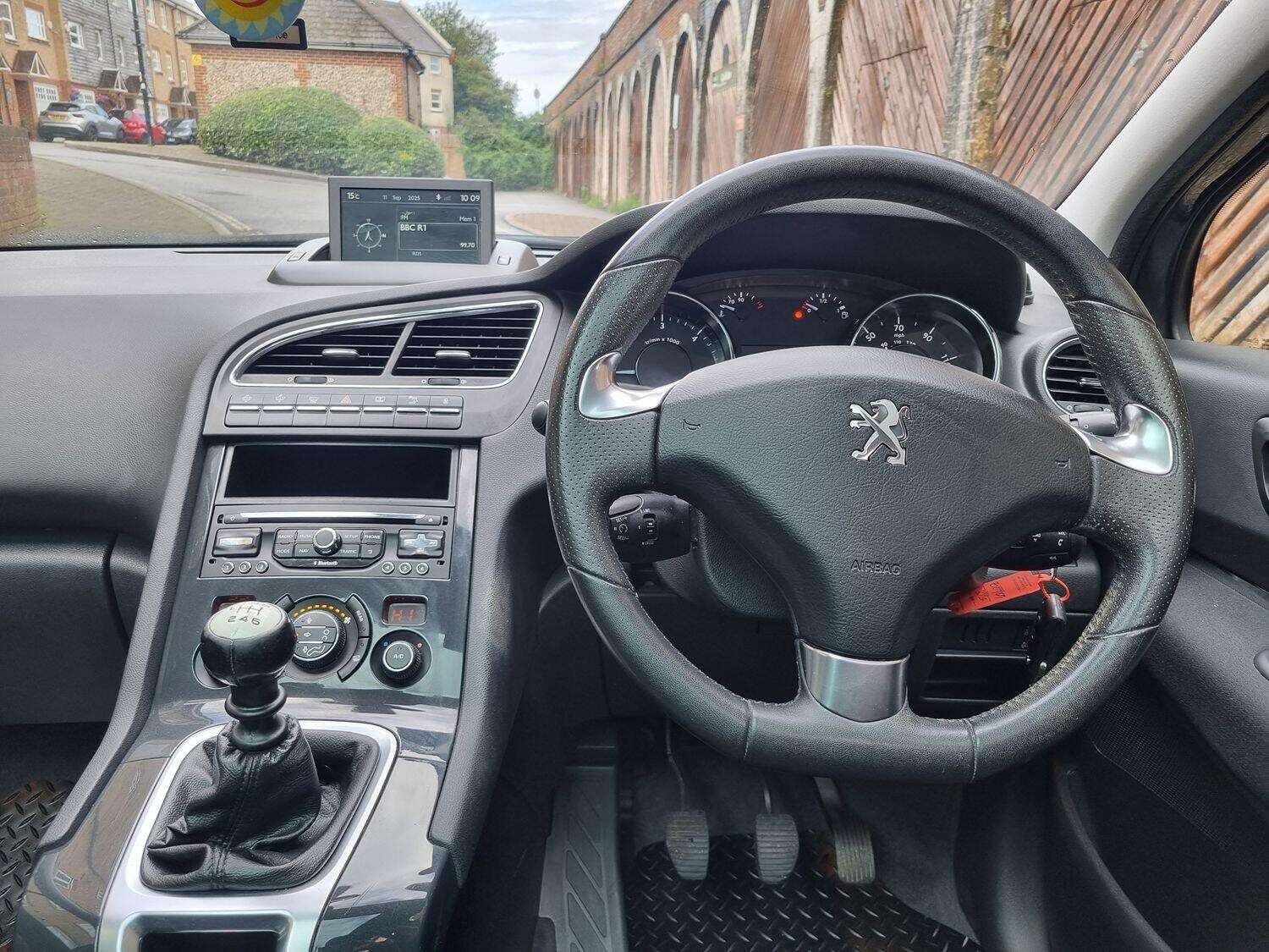 2016 PEUGEOT 5008 2016 PEUGEOT 5008