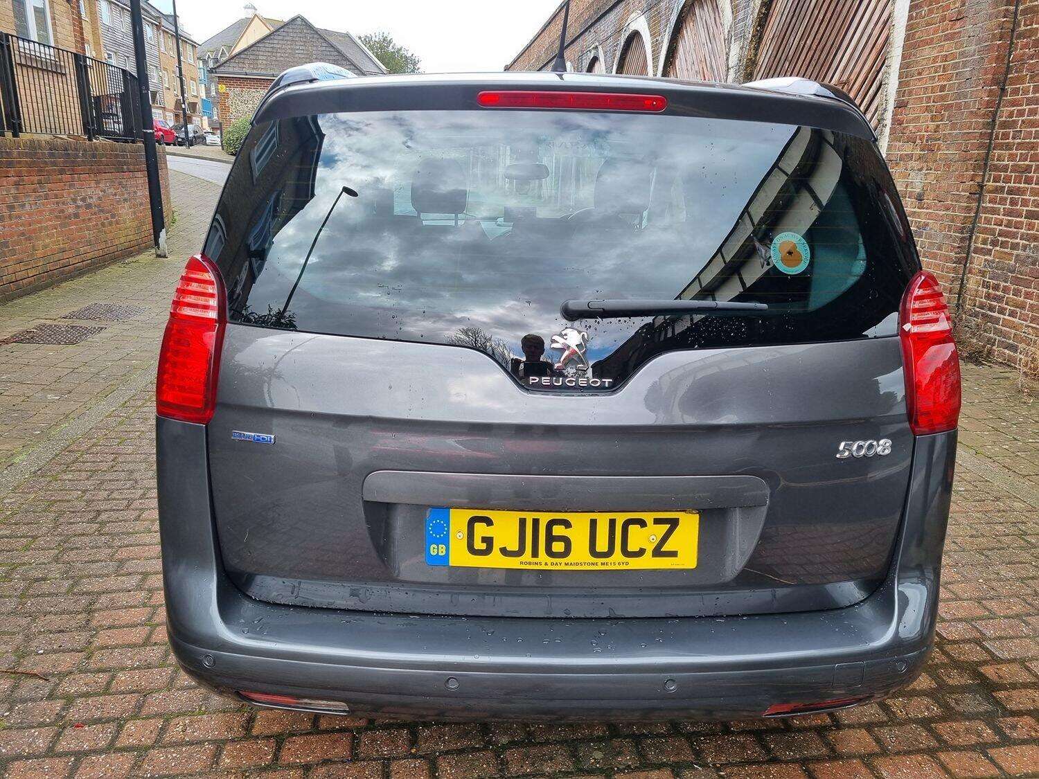 2016 PEUGEOT 5008 2016 PEUGEOT 5008