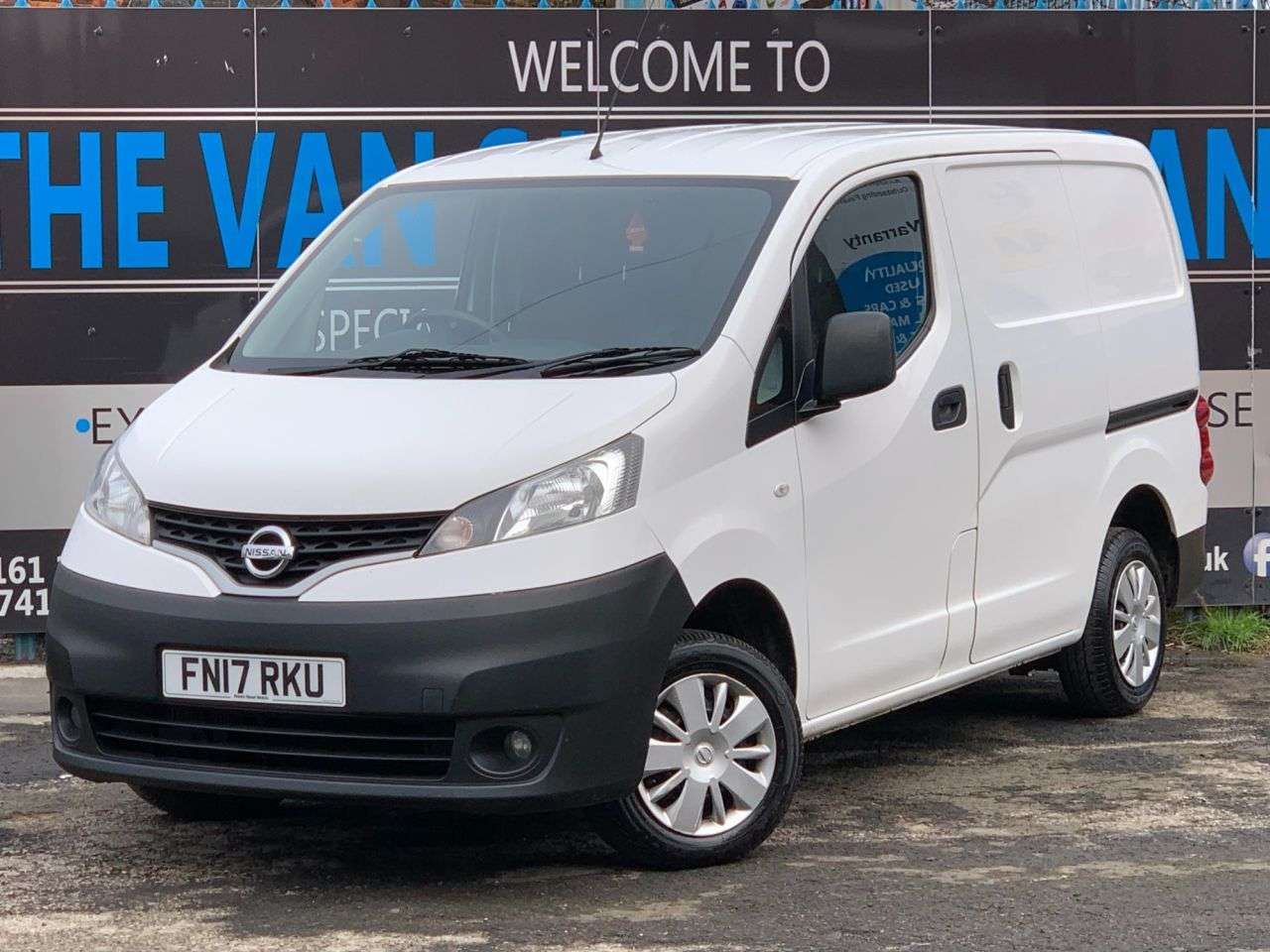 2017 NISSAN NV200 2017 NISSAN NV200