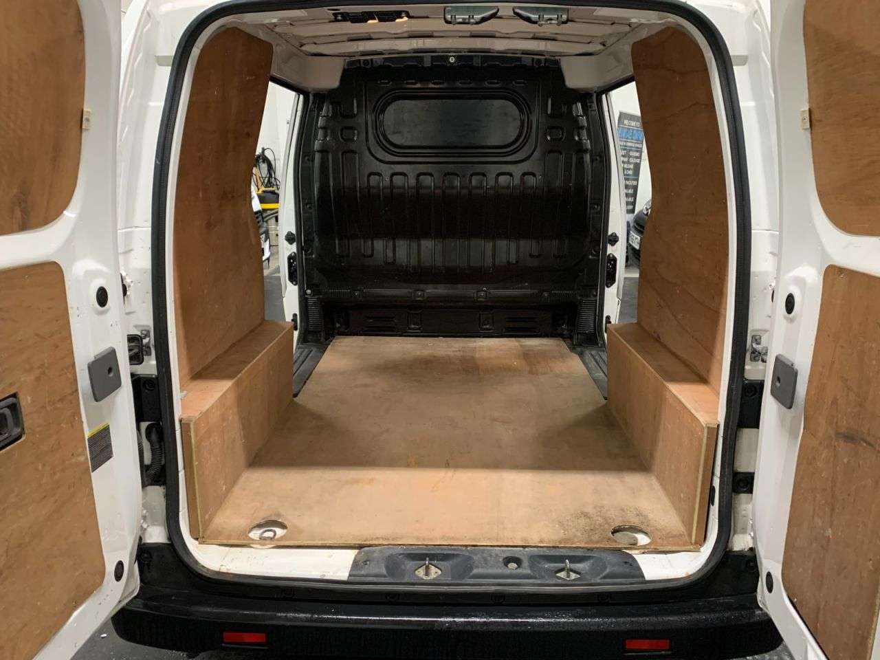 2017 NISSAN NV200 2017 NISSAN NV200