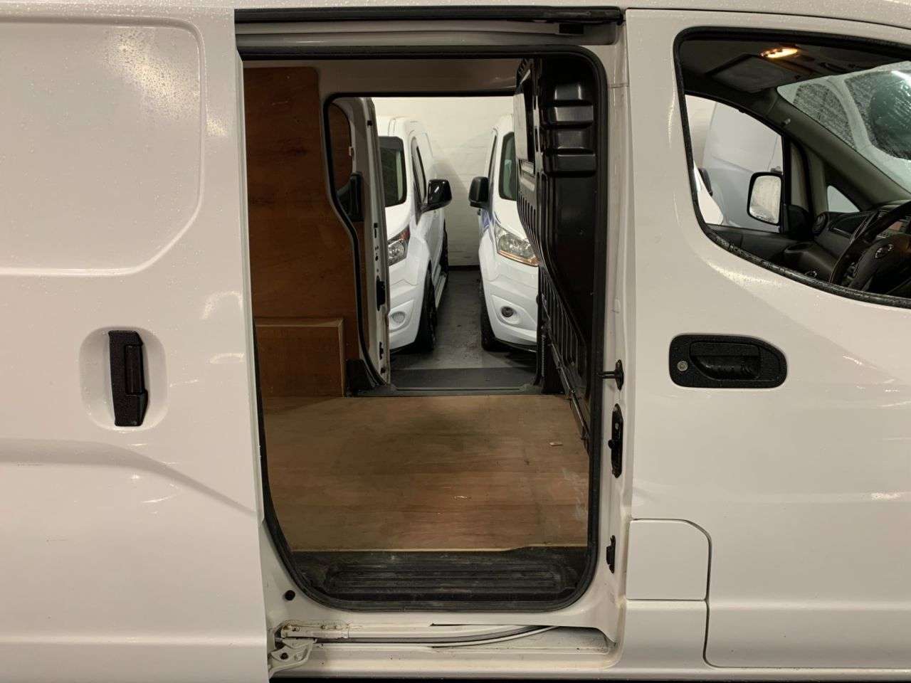 2017 NISSAN NV200 2017 NISSAN NV200