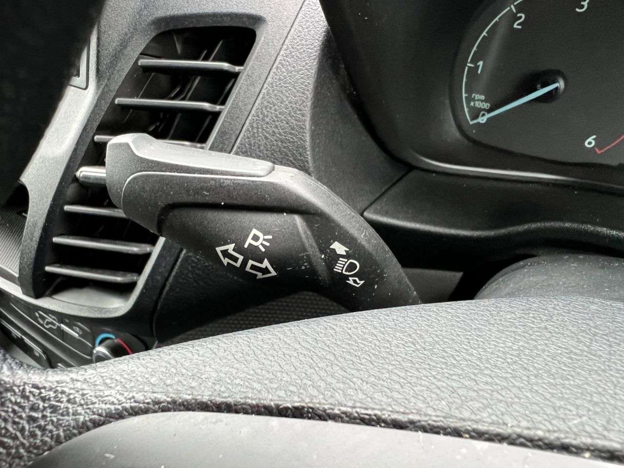 2019 FORD TRANSIT CONNECT 2019 FORD TRANSIT CONNECT