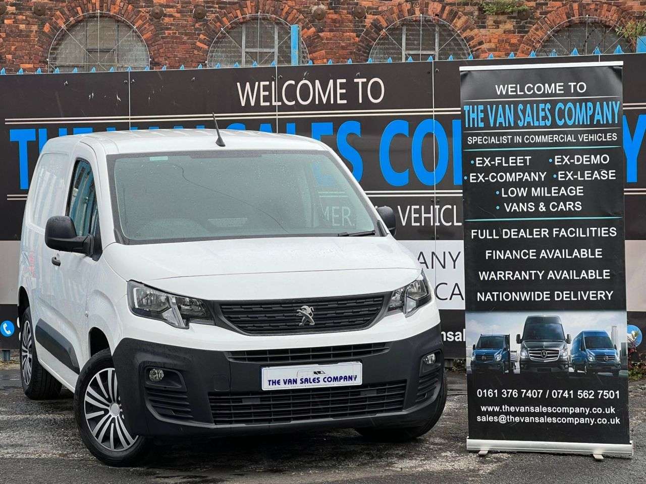A 2019 PEUGEOT PARTNER 1.5 BLUE E-HDI PROFESSIONAL L1 101 BHP EURO 6 PANEL VAN (3 SEATS) 1 OWNER+A A 2019 PEUGEOT PARTNER 1.5 BLUE E-HDI PROFESSIONAL L1 101 BHP EURO 6 PANEL VAN (3 SEATS) 1 OWNER+A