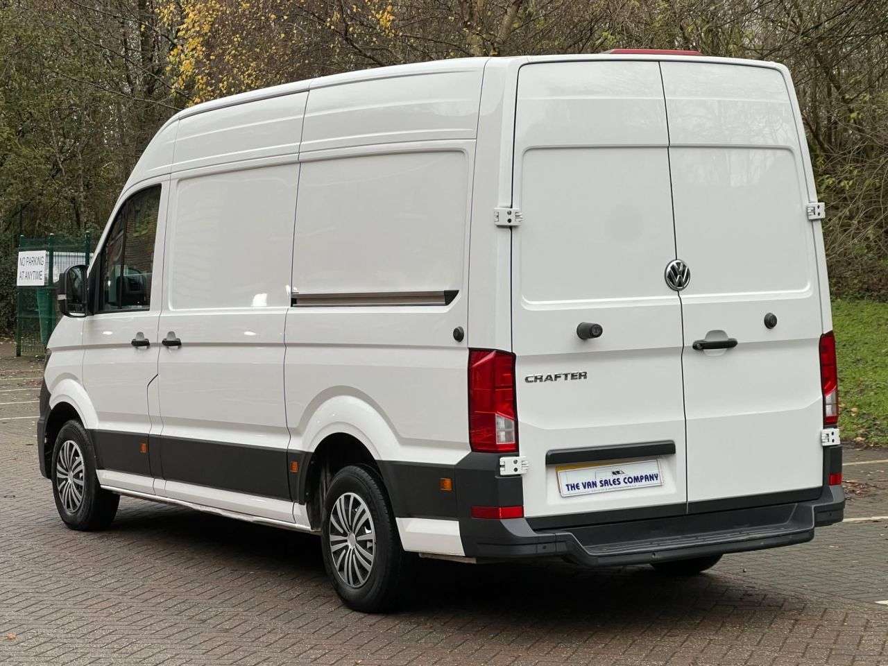 A 2022 VOLKSWAGEN CRAFTER 2.0 TDI CR35 Trendline Panel Van 5dr Diesel Manual FWD MWB Euro 6 (s/s) (14 A 2022 VOLKSWAGEN CRAFTER 2.0 TDI CR35 Trendline Panel Van 5dr Diesel Manual FWD MWB Euro 6 (s/s) (14