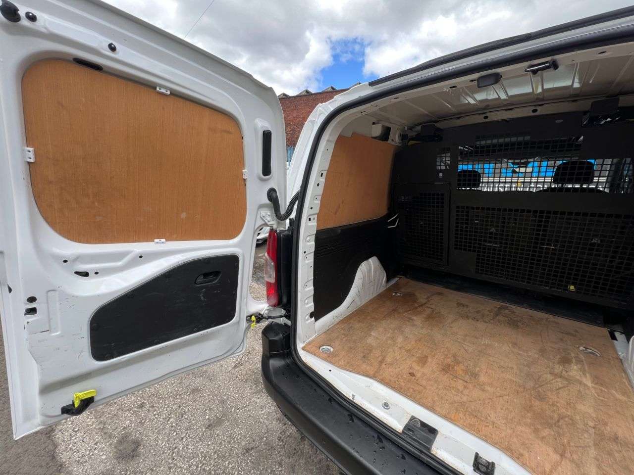 2020 PEUGEOT PARTNER 2020 PEUGEOT PARTNER