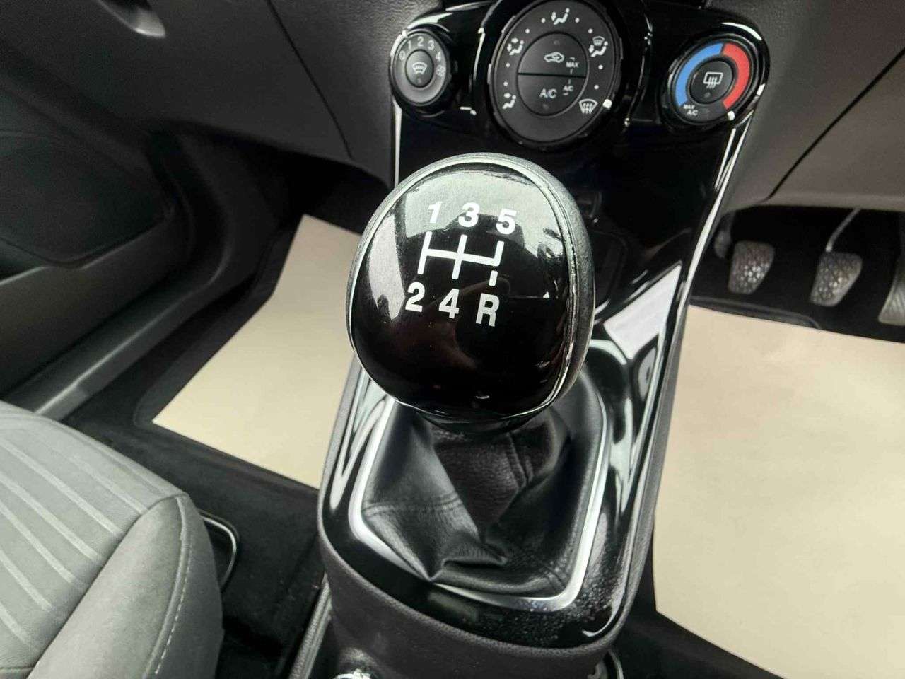 2017 FORD FIESTA 2017 FORD FIESTA