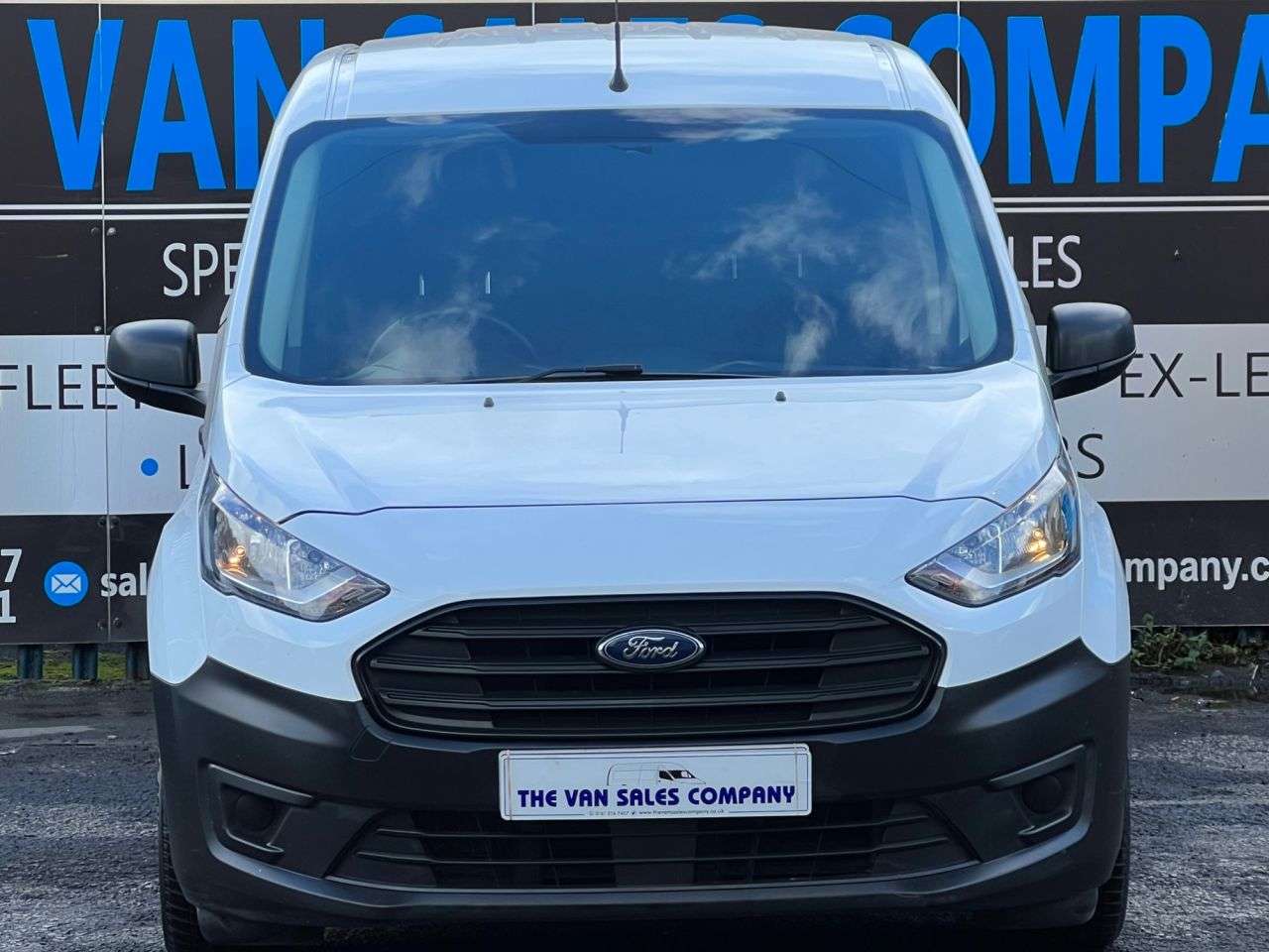 A 2020 FORD TRANSIT CONNECT 1.5 210 ECOBLUE LEADER PANEL VAN 5DR DIESEL MANUAL L2 EURO 6 LWB (S/S) (100 A 2020 FORD TRANSIT CONNECT 1.5 210 ECOBLUE LEADER PANEL VAN 5DR DIESEL MANUAL L2 EURO 6 LWB (S/S) (100