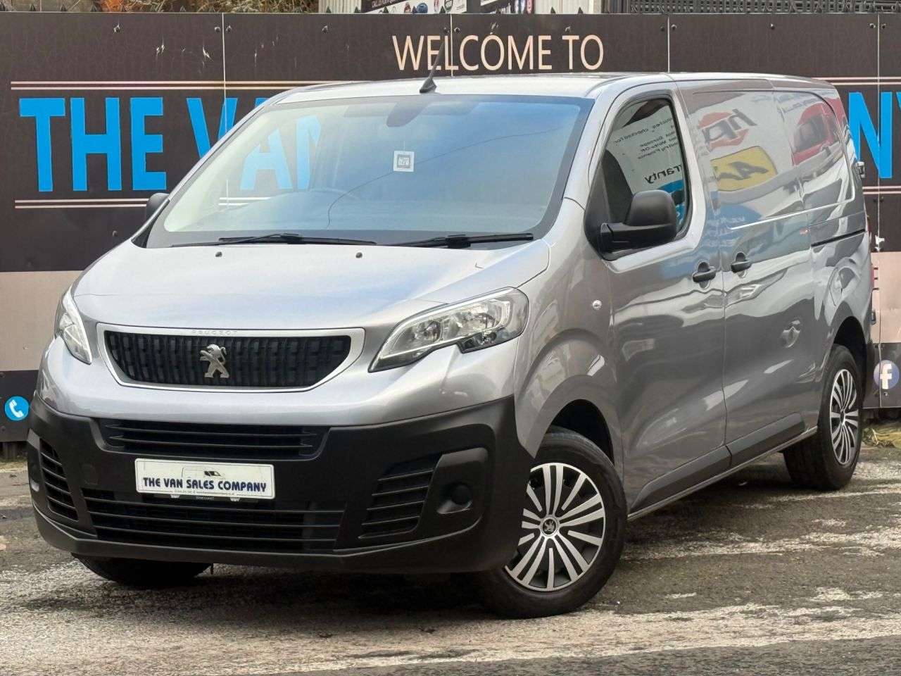 A 2021 PEUGEOT EXPERT 2.0 BLUE E-HDI 1400 PROFESSIONAL STANDARD PANEL VAN 6DR DIESEL MANUAL MWB E A 2021 PEUGEOT EXPERT 2.0 BLUE E-HDI 1400 PROFESSIONAL STANDARD PANEL VAN 6DR DIESEL MANUAL MWB E