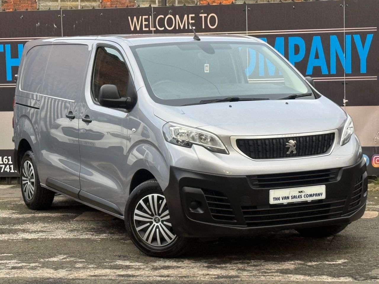 A 2021 PEUGEOT EXPERT 2.0 BLUE E-HDI 1400 PROFESSIONAL STANDARD PANEL VAN 6DR DIESEL MANUAL MWB E A 2021 PEUGEOT EXPERT 2.0 BLUE E-HDI 1400 PROFESSIONAL STANDARD PANEL VAN 6DR DIESEL MANUAL MWB E