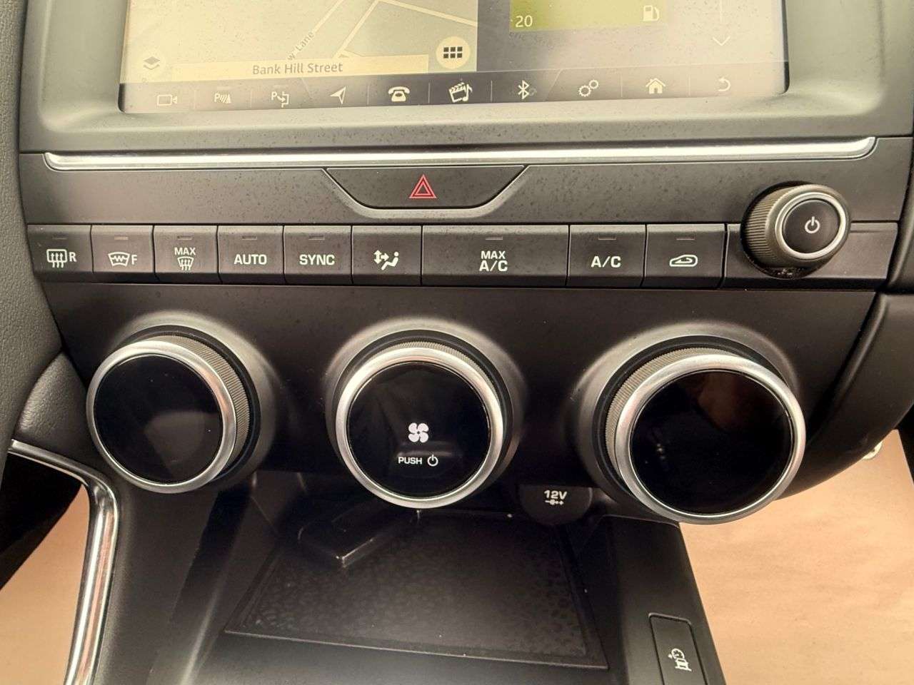 2018 JAGUAR E-PACE 2018 JAGUAR E-PACE