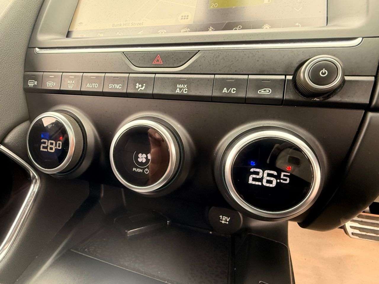 2018 JAGUAR E-PACE 2018 JAGUAR E-PACE