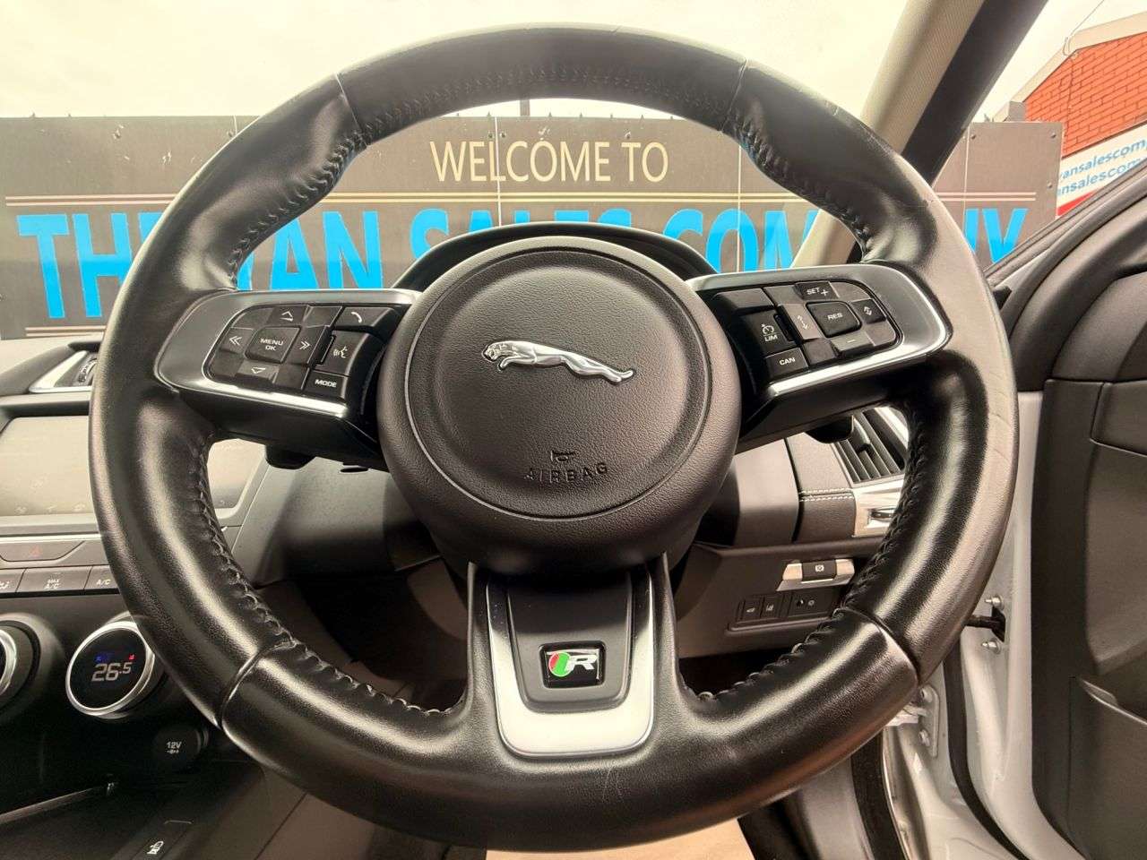 2018 JAGUAR E-PACE 2018 JAGUAR E-PACE