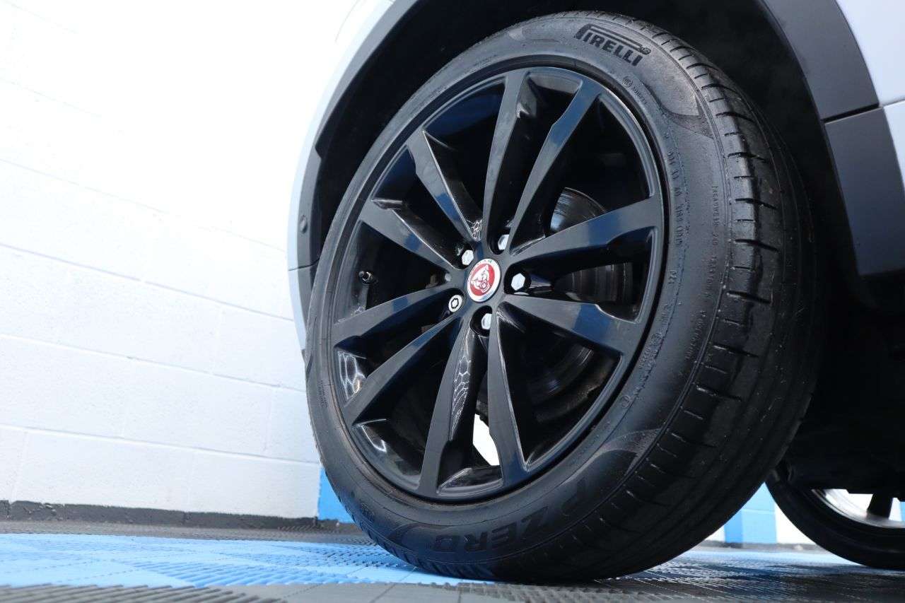 2018 JAGUAR E-PACE 2018 JAGUAR E-PACE