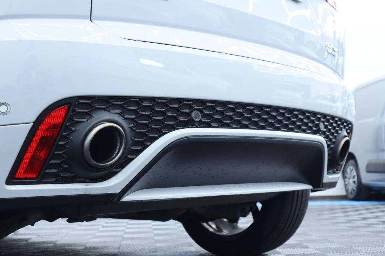 2018 JAGUAR E-PACE 2018 JAGUAR E-PACE