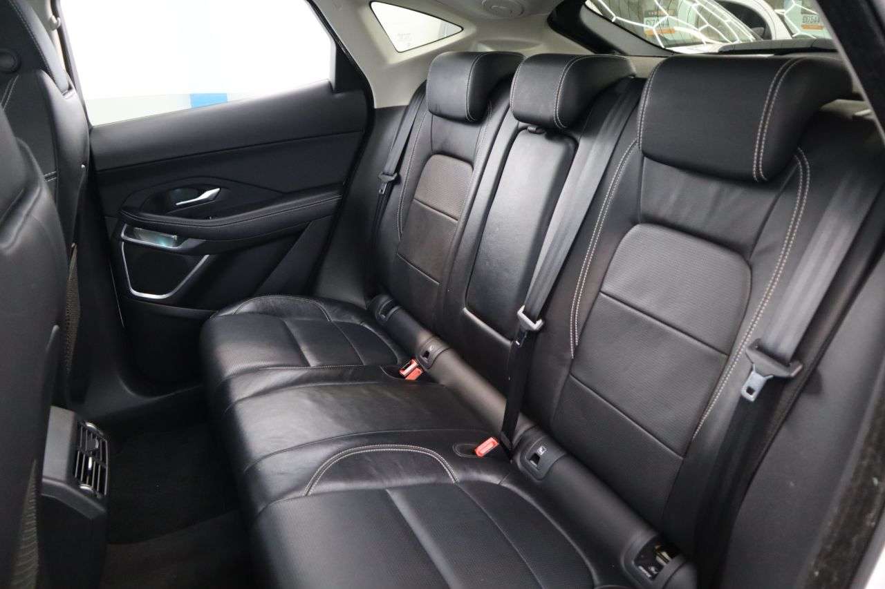 2018 JAGUAR E-PACE 2018 JAGUAR E-PACE