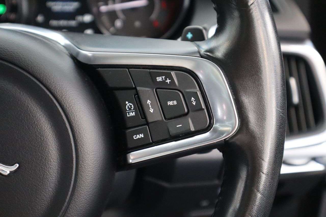 2018 JAGUAR E-PACE 2018 JAGUAR E-PACE